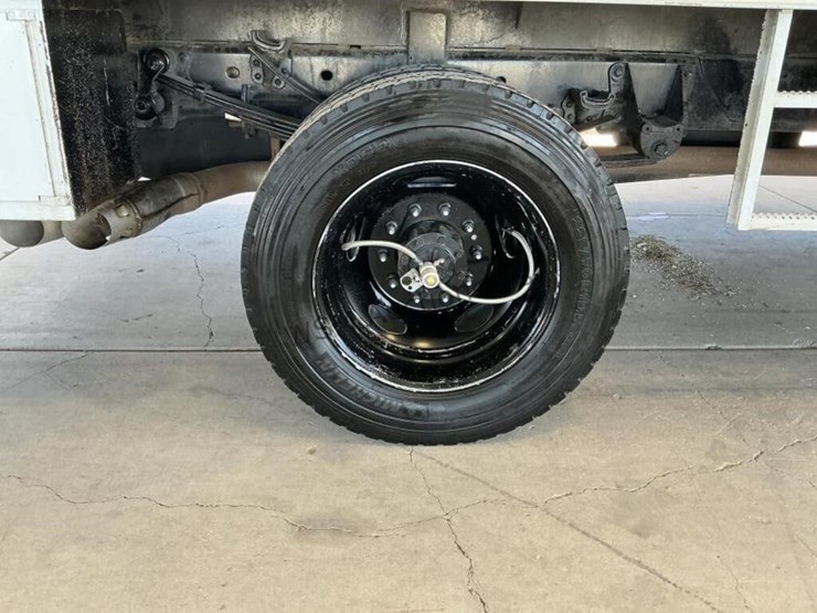 2019-ford-f550-image-8
