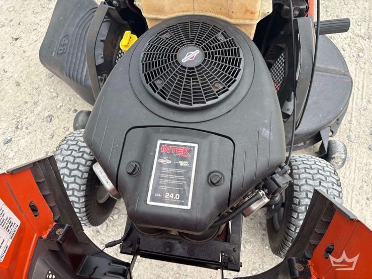2014-husqvarna-yth18k-46in-riding-lawn-mower-image-5