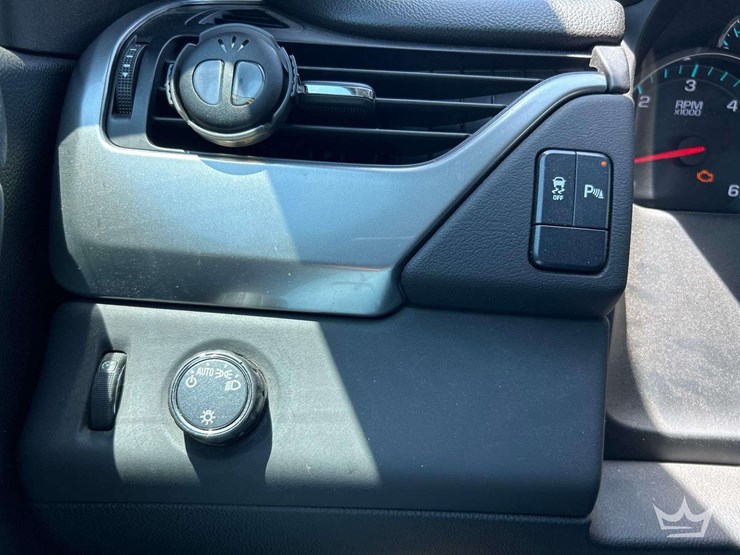 2020-chevrolet-tahoe-image-15
