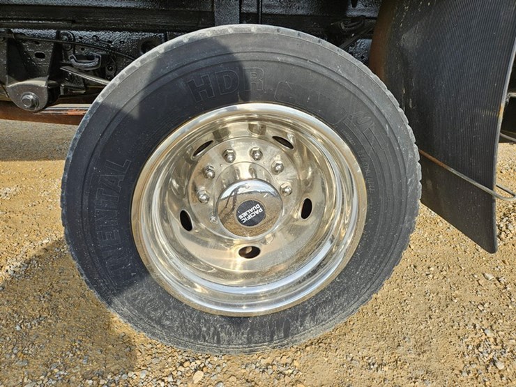 2007-ford-f550-image-35