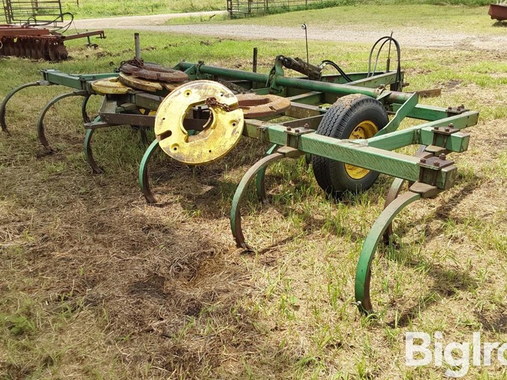 john-deere-15-image-5