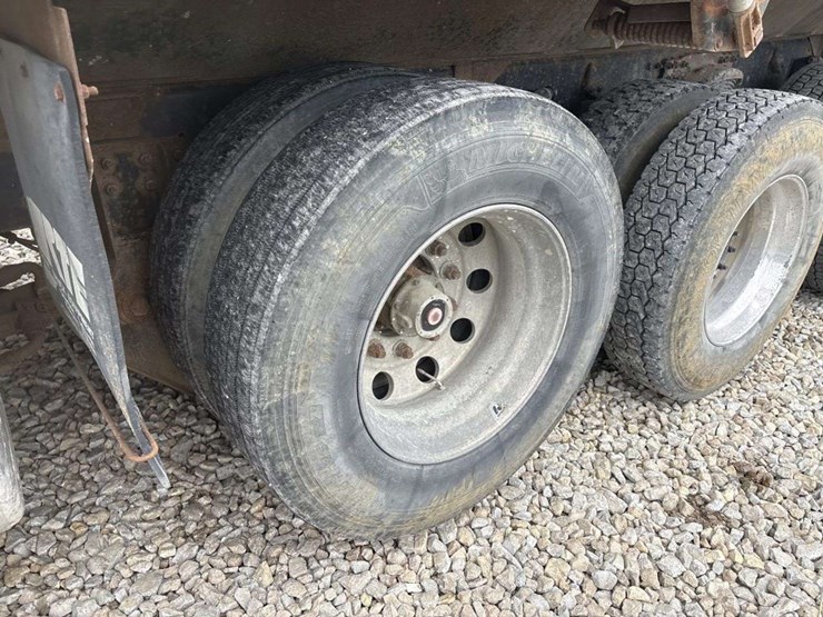 2018-western-star-4700-image-9