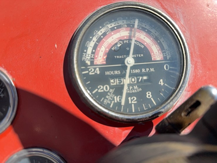 massey-ferguson-65-image-27