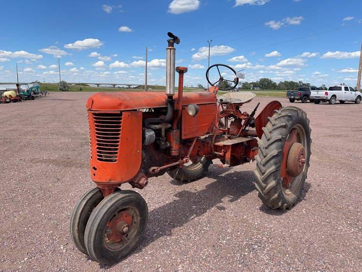 1951-j.i-case-tractor-image-1