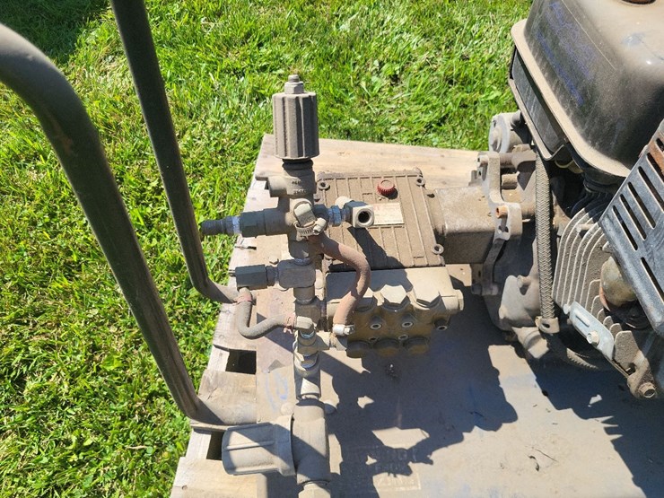 aqua-blast-power-washer-w/briggs-and-stratton-vangard-9hp-engine-image-7