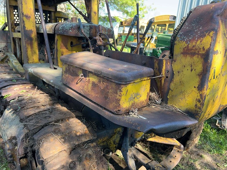 caterpillar-crawler-loader-image-24