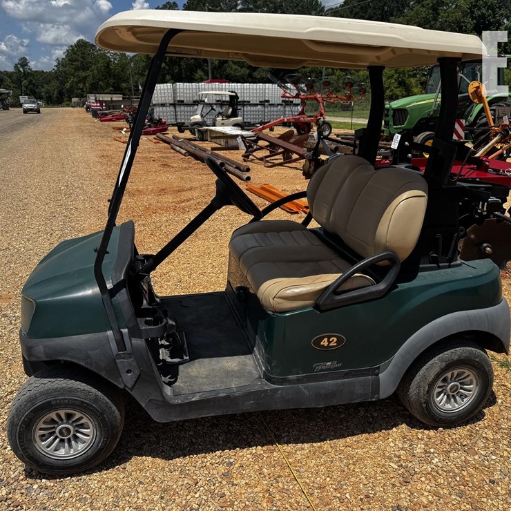 2019 CLUB CAR 2 SEAT ELECTRIC GOLF CART