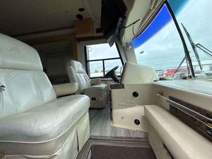 2004-alfa-leisure-see-ya-class-a-motorhome-image-20