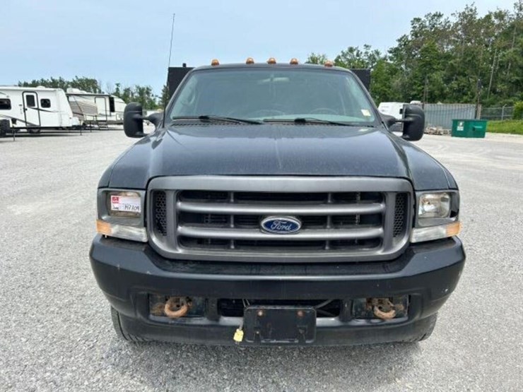2002-ford-f550-image-3