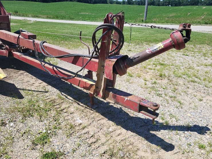 new-holland-890-image-31
