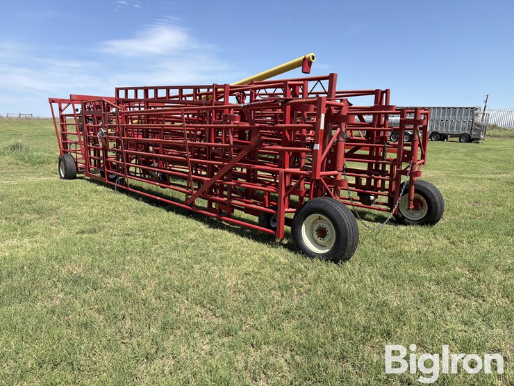 2020-diamond-w-portable-folding-corral-image-7