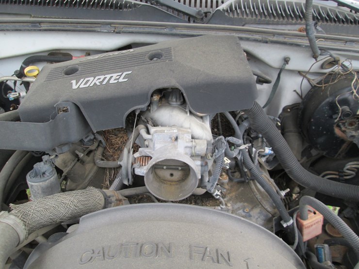 2000-chevrolet-silverado-1500-image-18