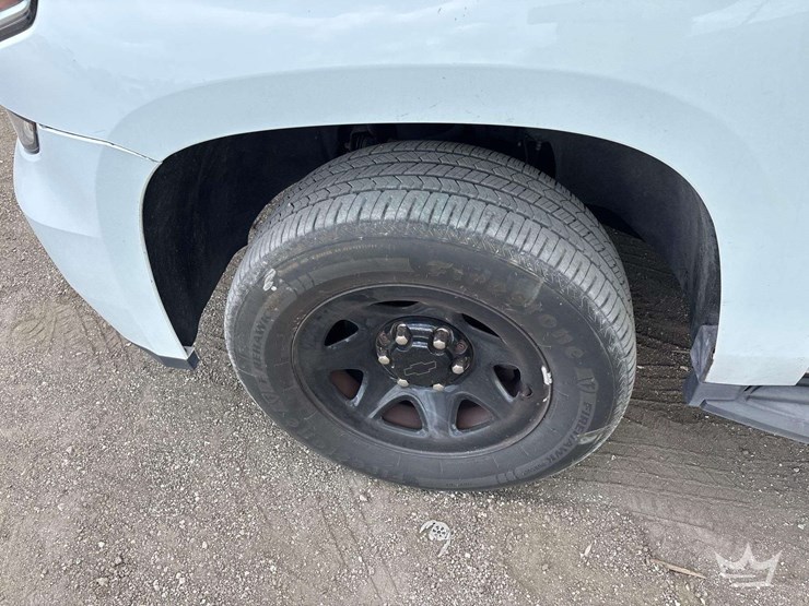 2019-chevrolet-tahoe-image-27