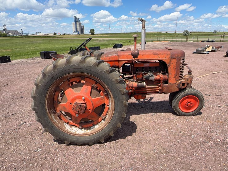 1952-case-sc-tractor-image-4