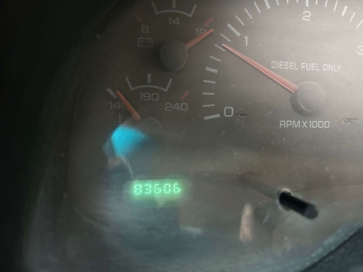2001-dodge-2500-image-37