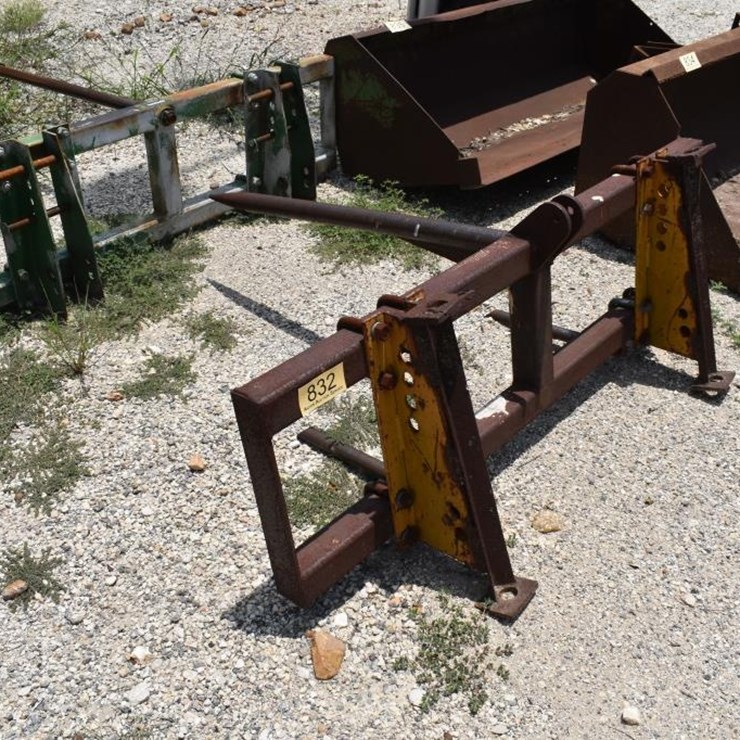 LOADER HAY SPEAR