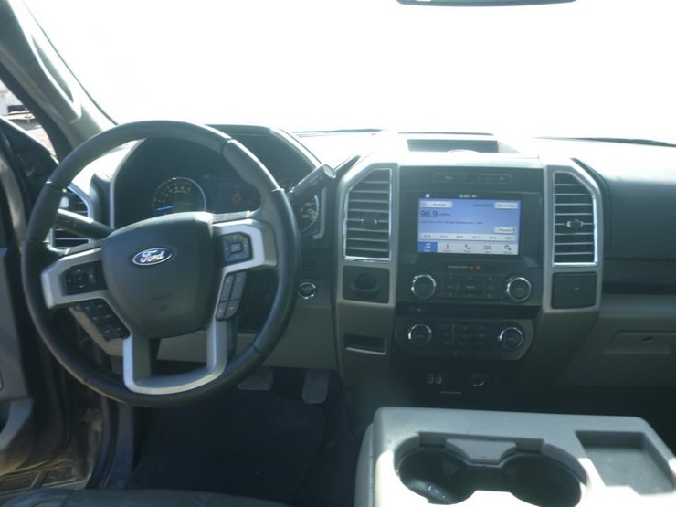 2016-ford-f150-image-10