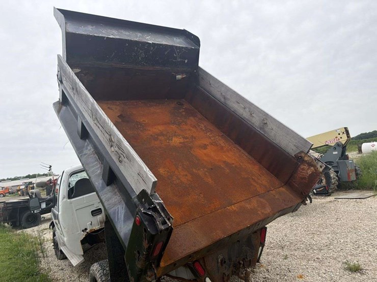 2005-ford-f350-image-13
