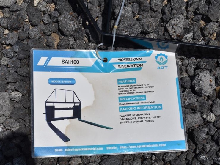 skid-steer-pallet-fork-image-2