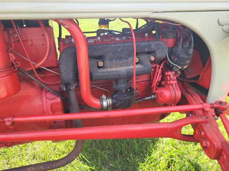 1951-ford-8n-image-32