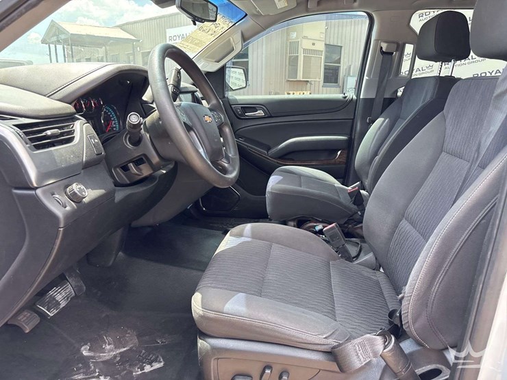 2019-chevrolet-tahoe-image-12