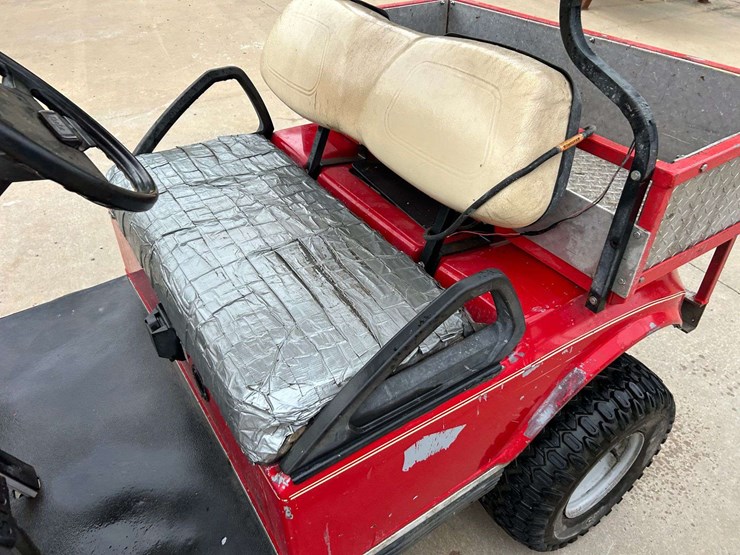 2006-club-car-48-volt-golf-cart-image-11