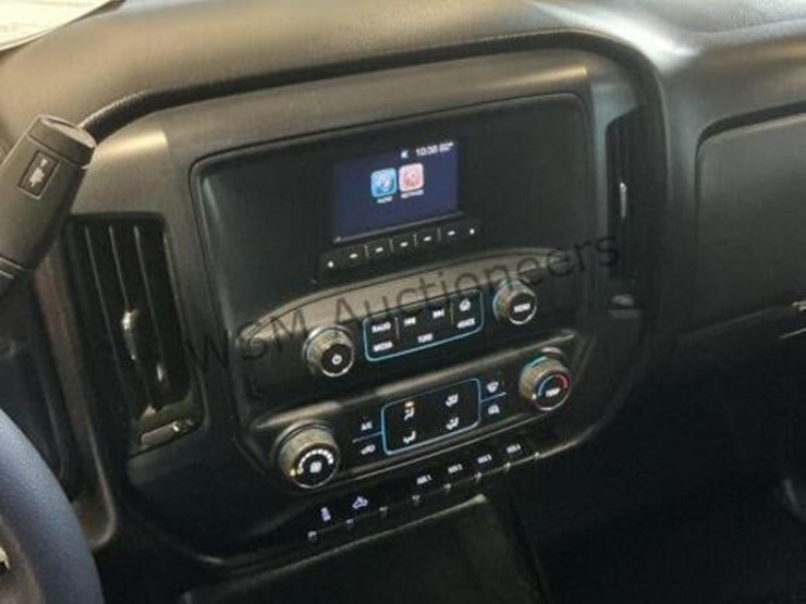 2016-chevrolet-silverado-3500hd-image-17