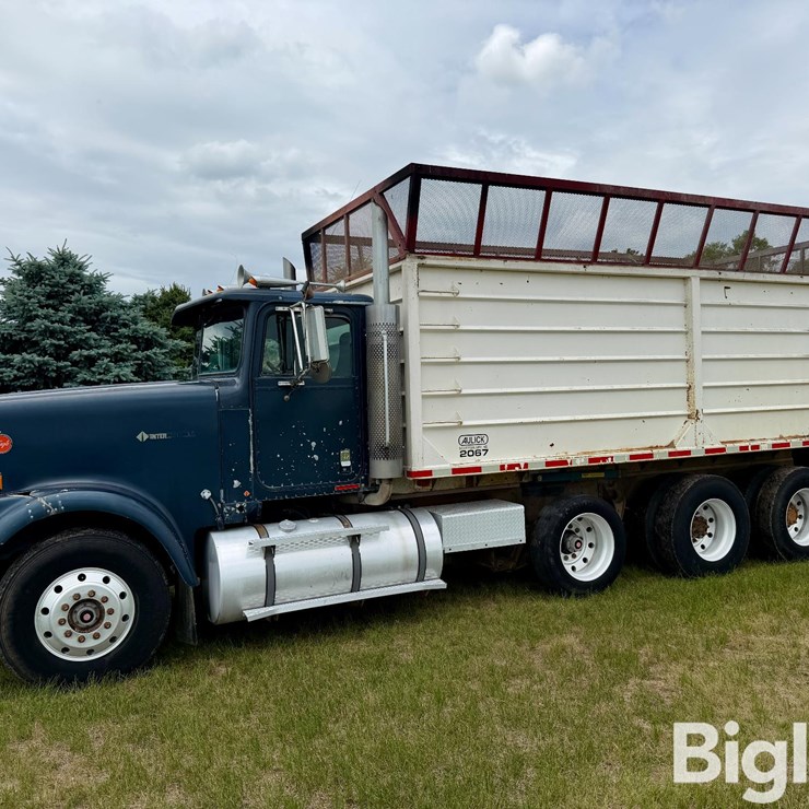 1992 INTERNATIONAL 9000