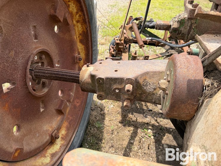 1951-john-deere-b-image-15