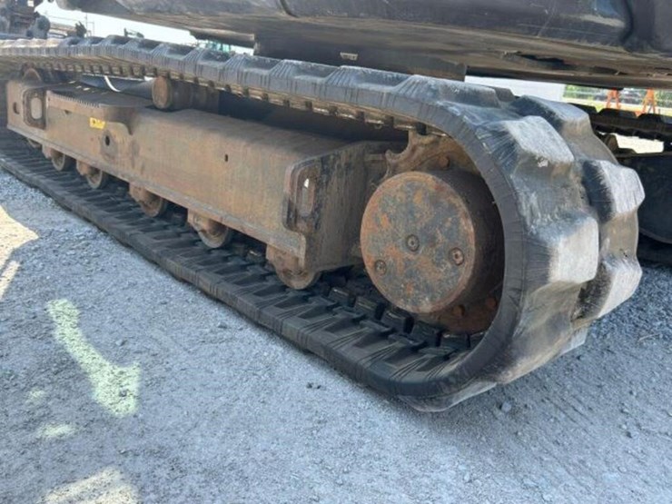 2022-bobcat-e88-image-66