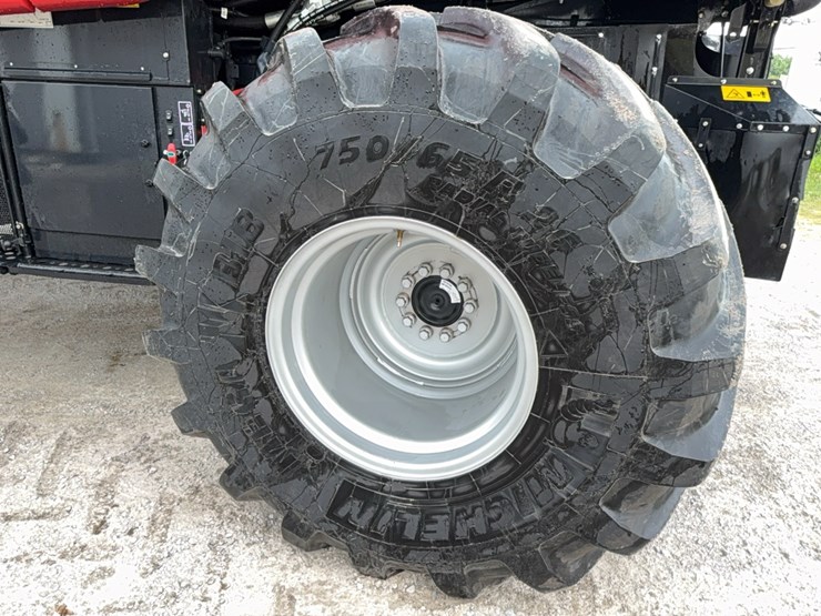 2022-case-ih-8250-image-24
