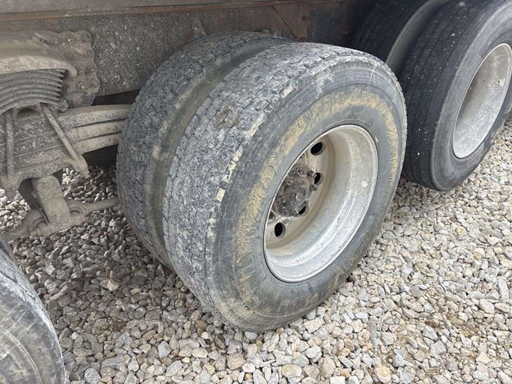 2018-western-star-4700-image-13
