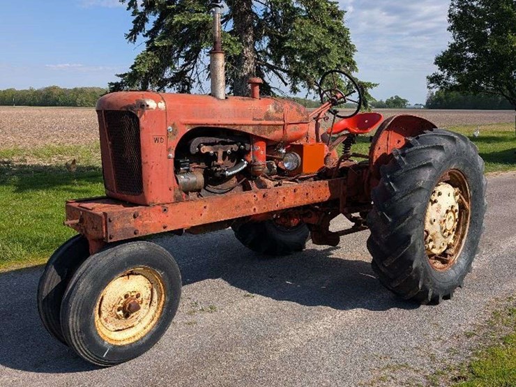 1949-allis-chalmers-wd-row-crop-image-1