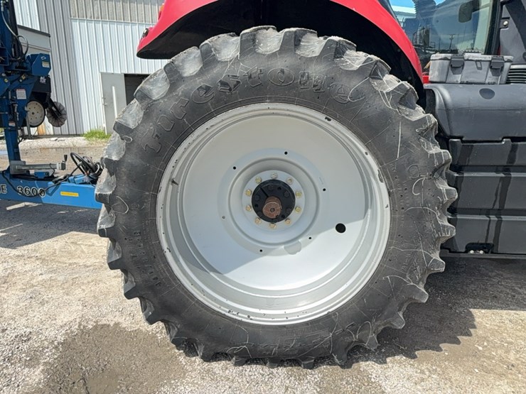 2011-case-ih-magnum-290-image-21