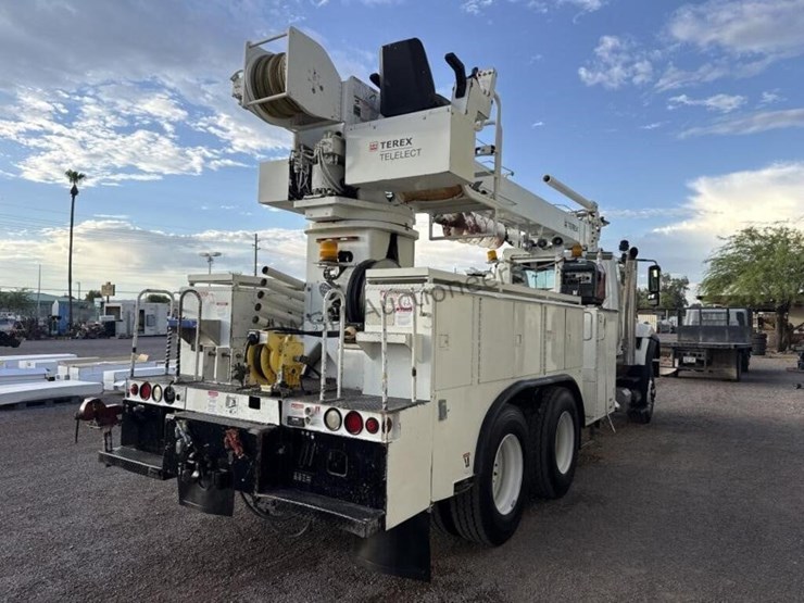 2009-international-workstar-7600-image-6