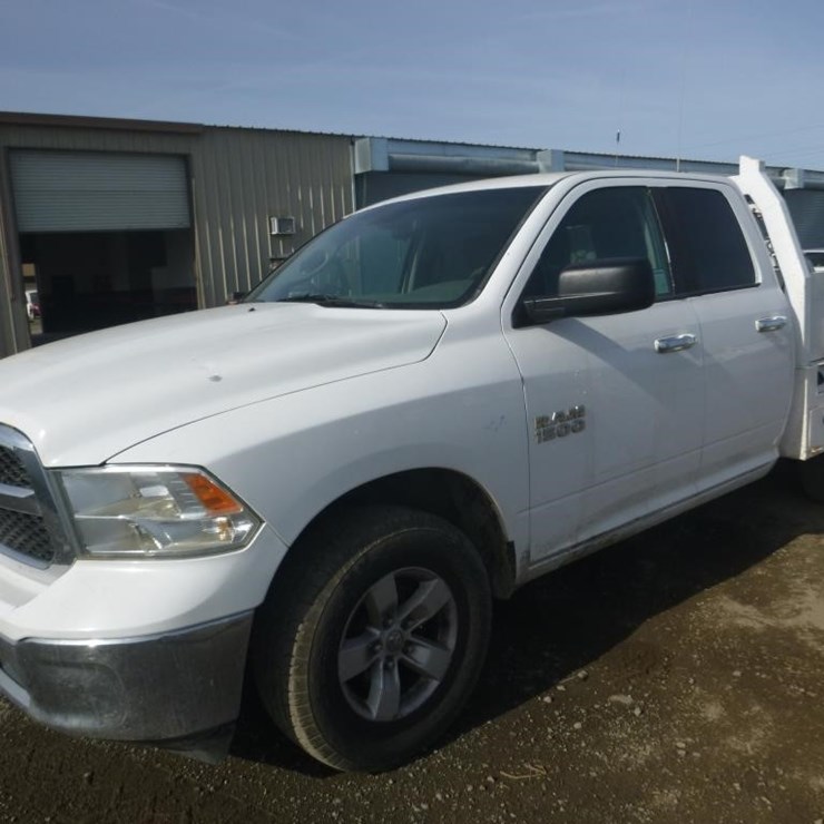 2016 DODGE 1500