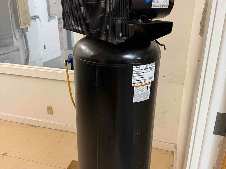 kobalt-3.7hp-60gal-air-compressor-image-3