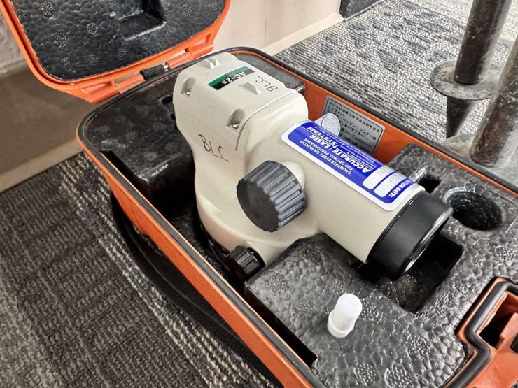 accurate-laser-with-stand-image-2