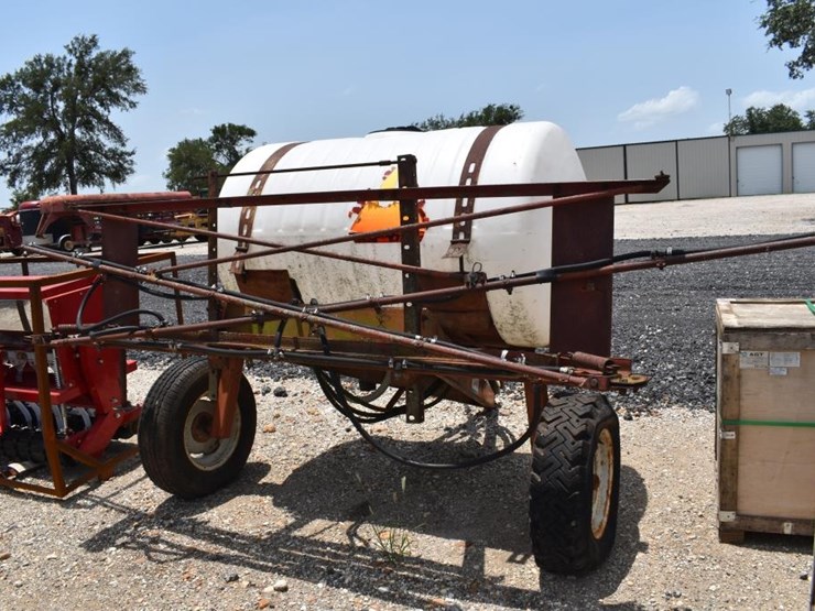 clark-3000-gallon-spray-rig-image-4