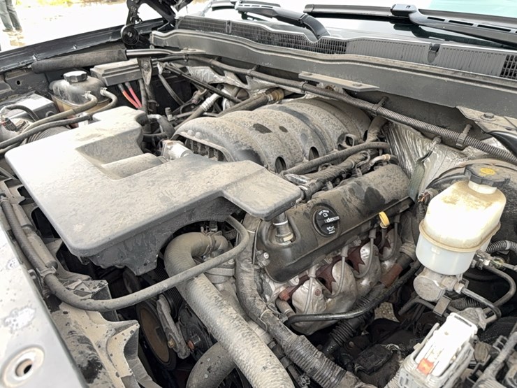 2014-chevrolet-silverado-lt-image-31