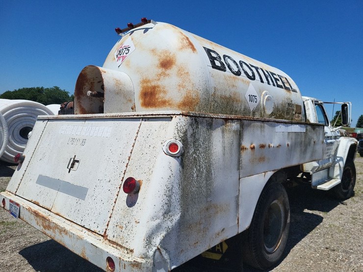 ford-f700-image-21