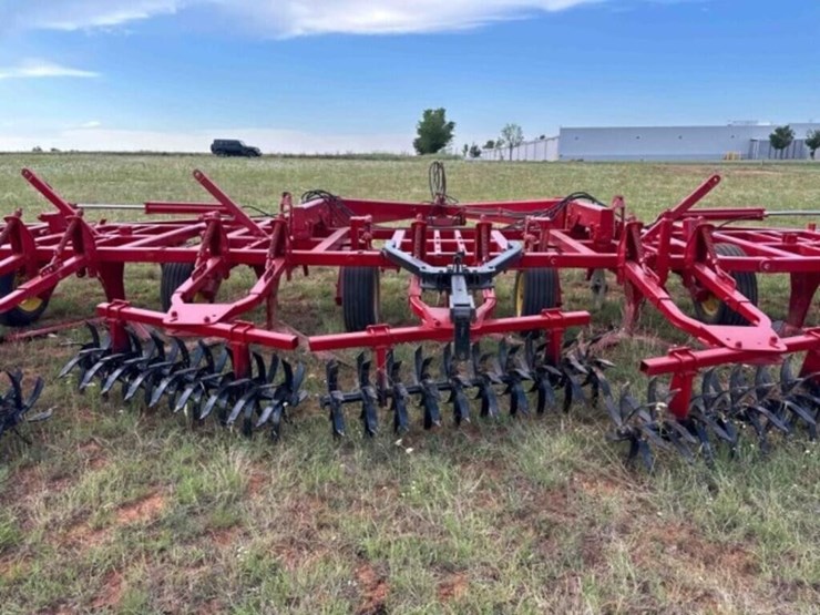 sunflower-7-shank-blade-plow---35'-image-10