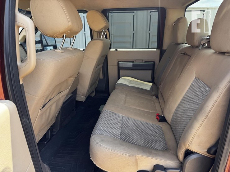 2015-ford-f250-sd-xlt-image-10