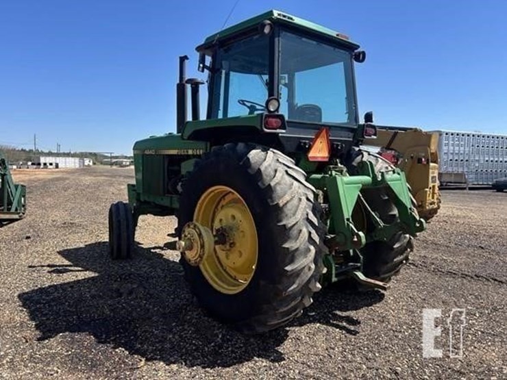 john-deere-4640-image-2