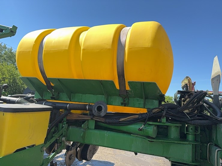 john-deere-1770-image-38