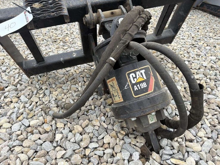 cat-a19b-skid-steer-auger-image-3