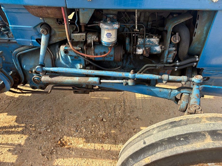 ford-2600-image-17