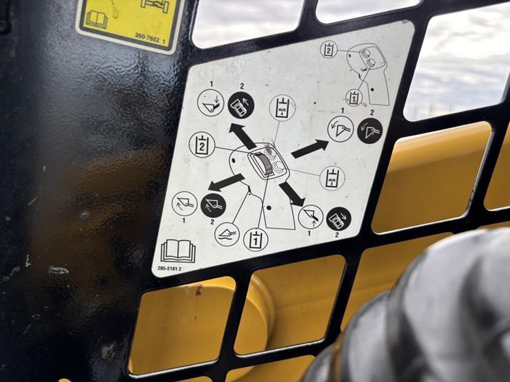 caterpillar-299d2-image-26
