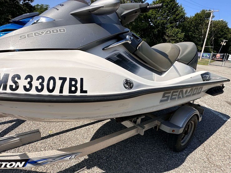 2007-sea-doo-gtx-4-tec-jet-ski,-2006-sea-doo-gtx-4-tec-jet-ski,-w/2017-triton-dual-ski-trailer-image-87