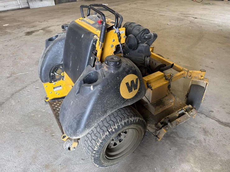 2021-wright-stand-on-zero-turn-mower-image-3